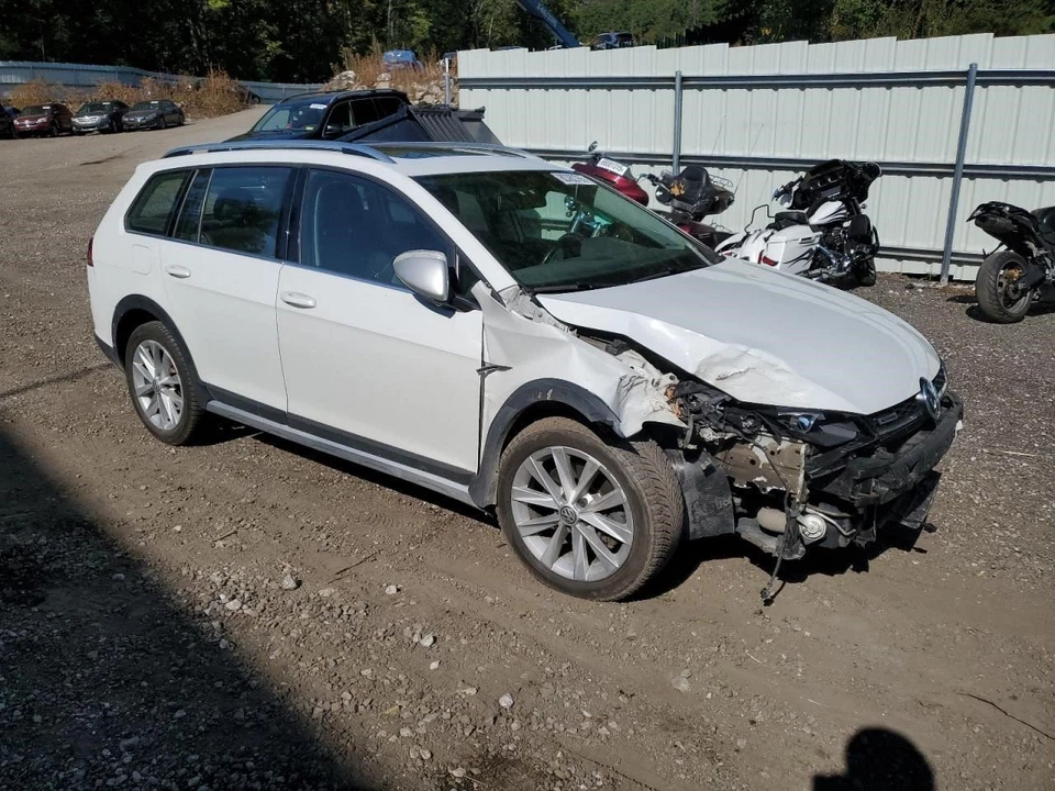 (LOCAL PICKUP ONLY) Rear Drive Shaft Fits 15-20 AUDI S3 2049076 Foto 4 de 4