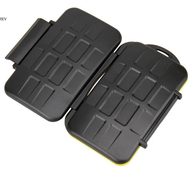 JJC Rubber Waterproof Memory Card Case fits 2 x CF, 2 x SD, 4 x Micro SD cards - Image 2 of 3