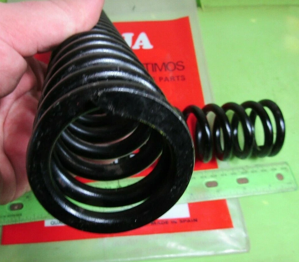 Juego de muelles amortiguadores traseros Montesa Cappra Cota 28,5 cm # 6 NOS 123 250 360 414  Foto 2 de 2