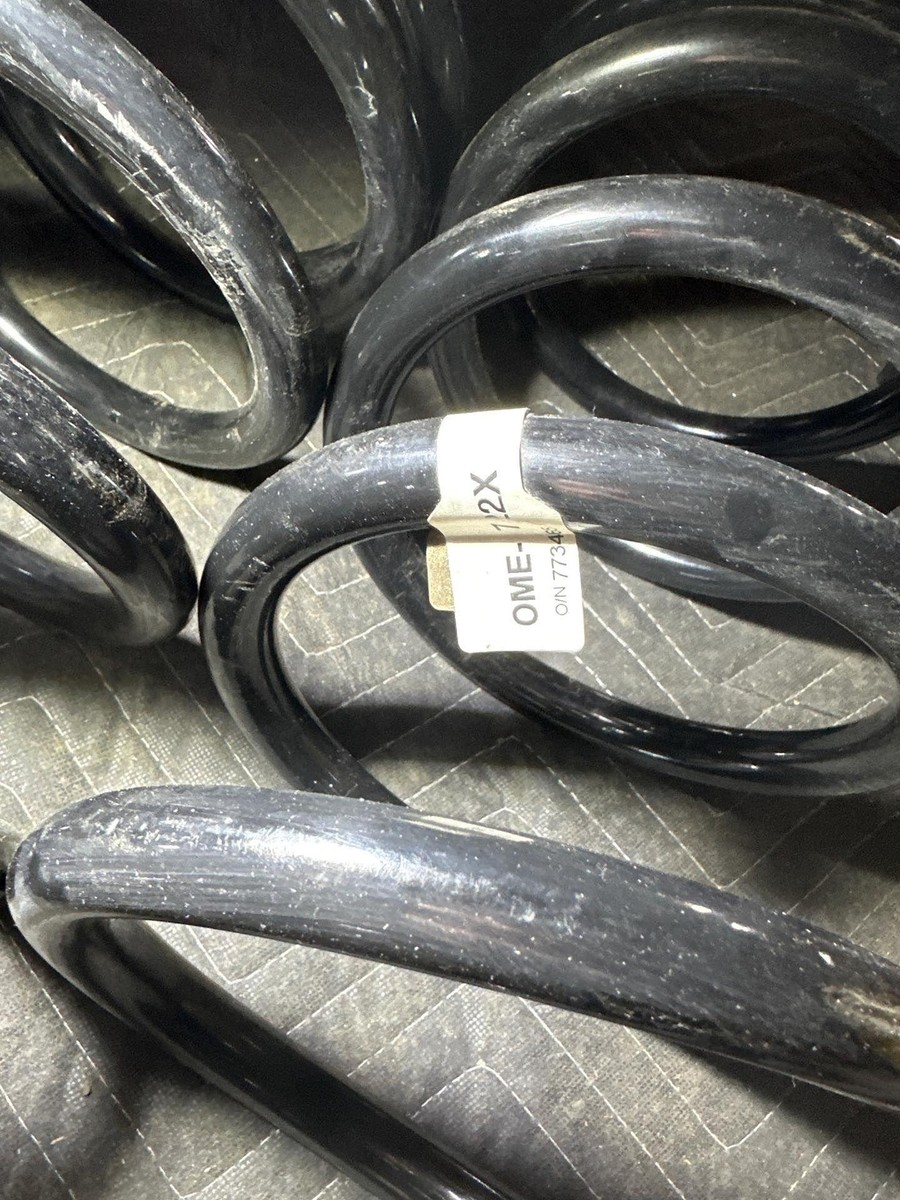 TOYOTA LAND CRUISER 10 Old Man Emu OME-722x Coil Spring | eBay
