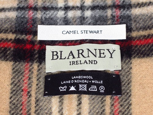 Blarney Woolen Mills Camel Sterwart 100% Lambswool Tartan Scarf, Ireland - Picture 3 of 3