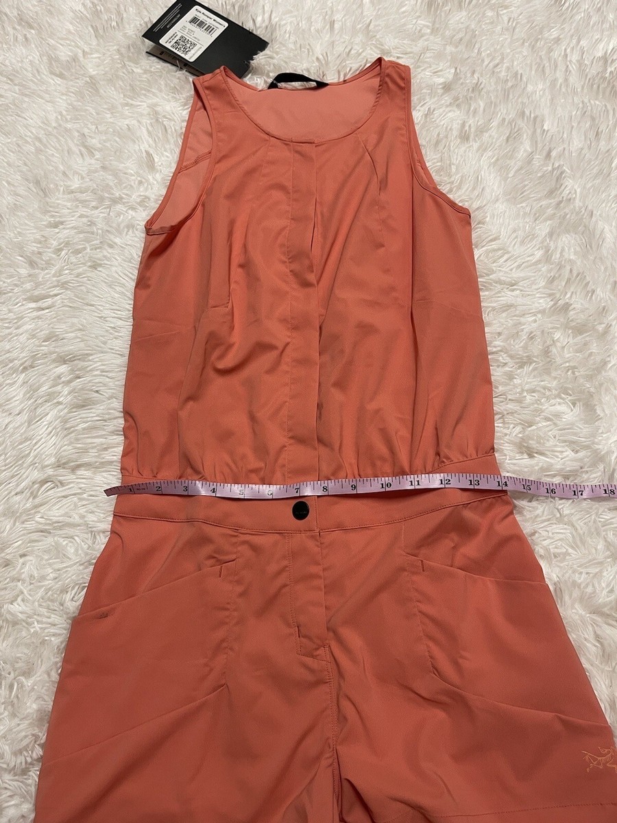 Cordelia Romper Kalinka aw2024 新品未使用 Alice + Olivia Lucy Button Down Romper in Serenade Dark