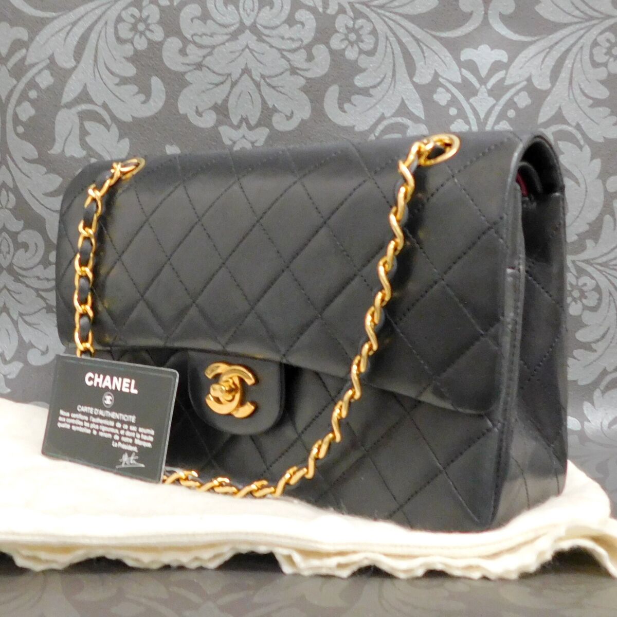 CHANEL Lamb Skin Black Double Flap 25 Medium Chain Shoulder CHANEL Lamb Skin Black Double Flap 25 Medium Chain Shoulder