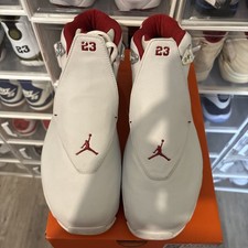 Size 11  - Air Jordan 18 OG White Varsity Red...
