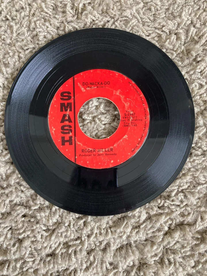 Roger Miller-(Lot of 4/45s) Chug-A-Lug, Do-Wacka-Do, King Of The Road, Engine #9 - Image 3 of 4