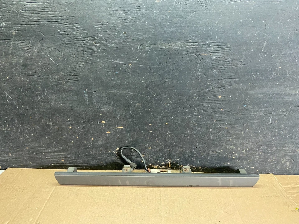 Luces de licencia traseras Infiniti G20 1999 a 2002 moldeadas G3477 PS Foto 2 de 4