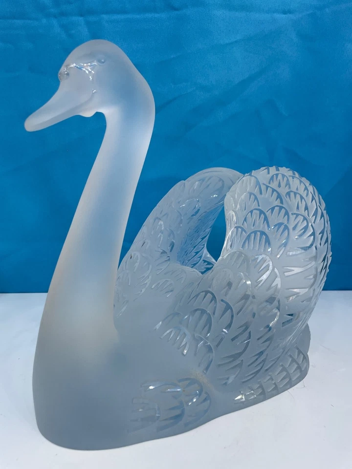 LALIQUE CRYSTAL SWANS THE RARE PAIR SIGNED ECCL COND STUNNING 14 & 11" 18 & 20LB - Image 4 of 4