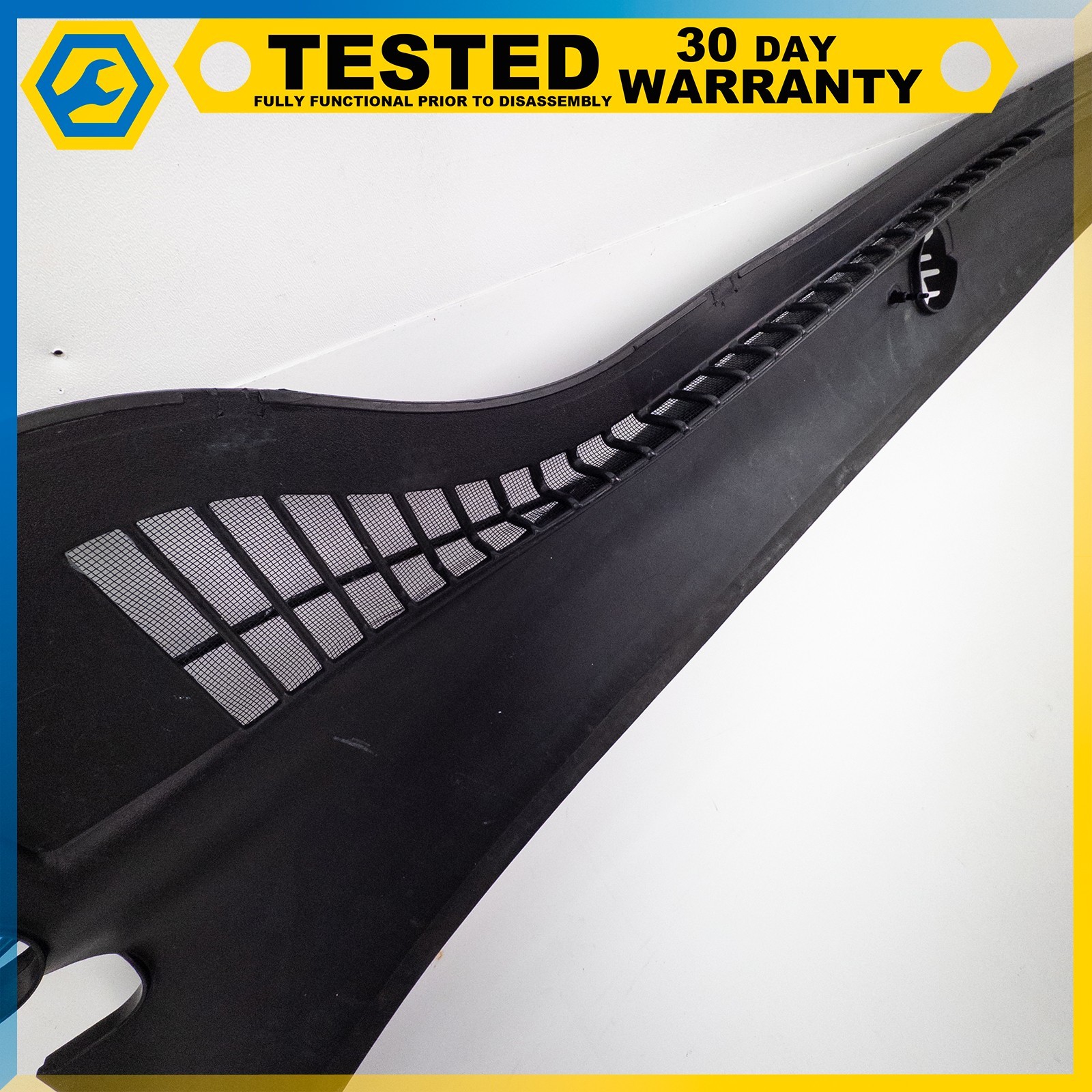 05-13 CHEVROLET CORVETTE C6 FRONT WINDSHIELD AIR INLET SCREEN COWL VENT OEM