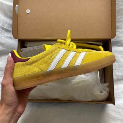 【送料&関税込】Adidas Gazelle Indoor Sneakers In Yellow Sue adidas Gazelle Indoor Shoes - Yellow | Free Shipping with