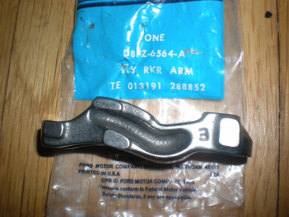 FORD MUSTANG 1979-1993 2,3 L 4 CILINDROS BRAZO BASCULANTE D8FZ-6564-A nuevo de lote Foto 2 de 2