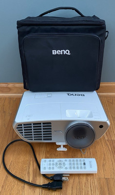 BenQ DLP EP5920 1080P Desktop Table Top Projector Tested Works Soft Case Remote
