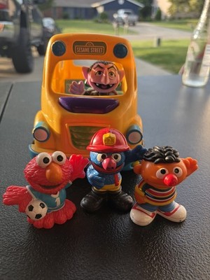Sesame Street The Count School Bus 2010 Hasbro Sesame Workshop