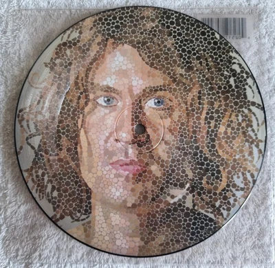 THE KILLERS 'HUMAN' 7" UK 2008 LTD ED NO'D 5013 PIC DISC VERTIGO NM/NM - Image 1 of 3