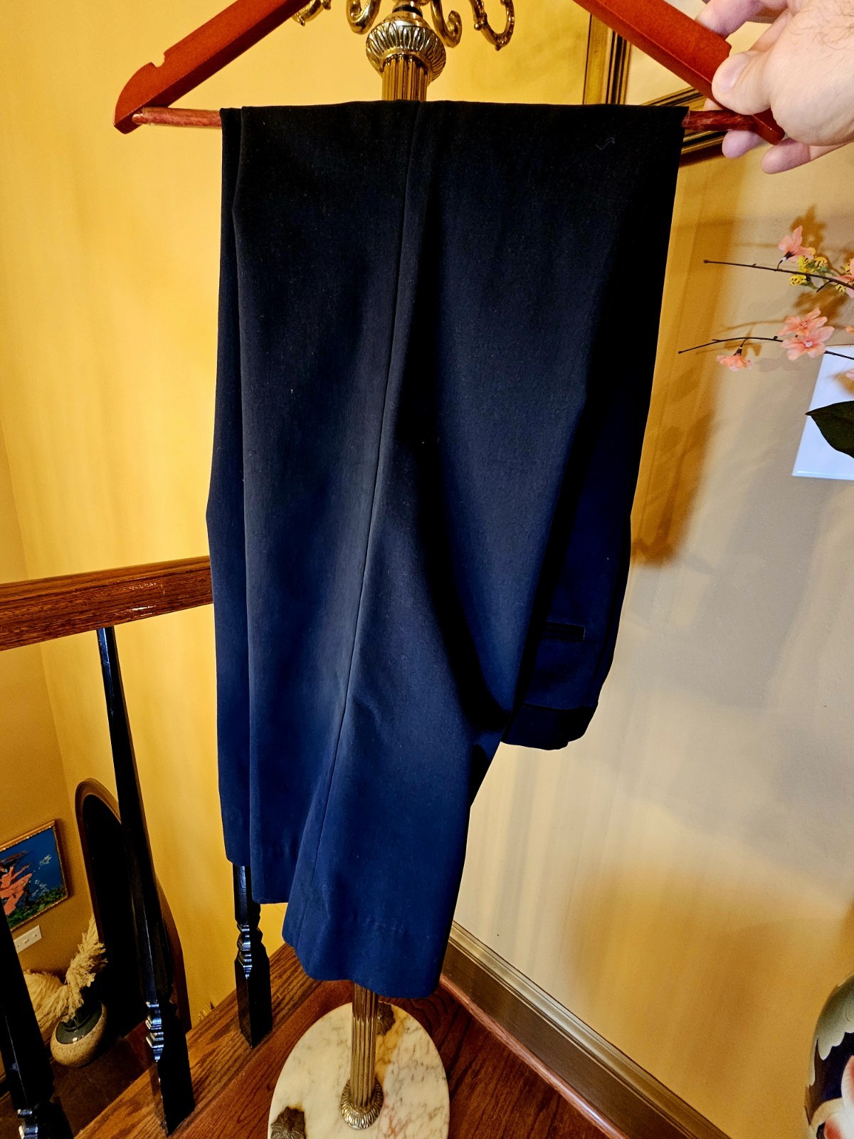 Picture 2 of 10