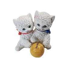 Vtg Japan Ceramic Porcelain Cat Kittens Yarn Ball 8" Figurine Kitch MCM Big Eyes