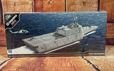 1/350 USS Independence LCS-2 littoral combat ship model kit #14407 Academy