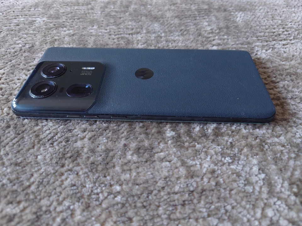 Motorola Edge 50 Ultra Smartphone Unlocked - 1TB / 16GB Ram - Image 3 of 4