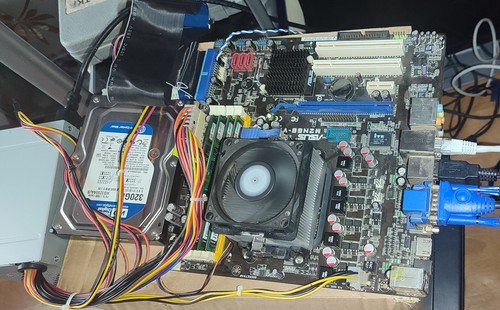 Carte Mère Asus M2N8L Pour Socket AM2 - Pour Pièces Détachées / Ne Fonctionne Pas