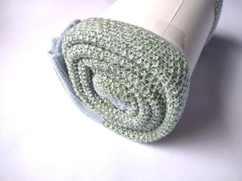 Manta Ikea ASKLONN 130cm x 170cm 51" x 67" Verde y Azul 705.014.29 16775 Foto 4 de 4