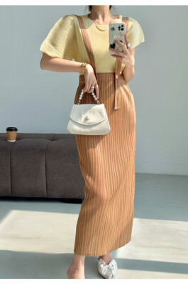 2024 New Fashion Folded Shoulder Strap Skirt Versatile Half Skirt