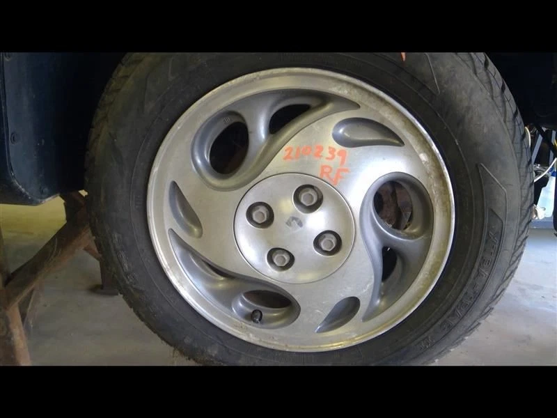 Wheel 15x6 Aluminum 9 Slot Fits 95-99 01 SATURN S SERIES 1165058 Foto 2 de 4