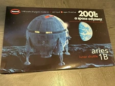 Moebius 2001: A Space Odyssey 1/48 Lunar Shuttle Aries 1B MOE2001-7