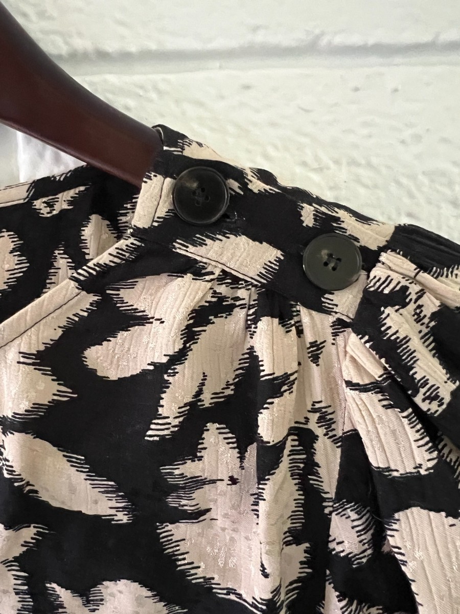 Sézane Blanca Blouse Black Cream Abstract Leaf Print Size FR 34 US 2 View 3