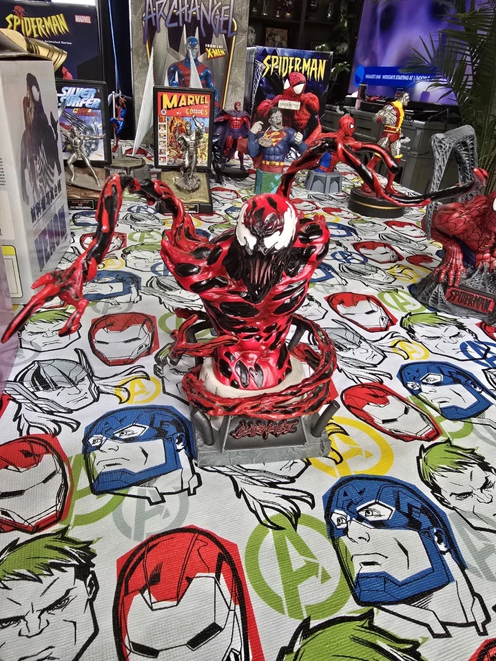 Marvel Carnage 2002 Art Asylum Rogues' Gallery Resin Bust Diamond Select - Image 2 of 4