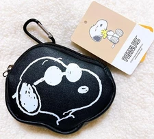 Peanuts Snoopy Joe Cool Coin Case Black With Carabiner Women Snoopy Limited Edit
