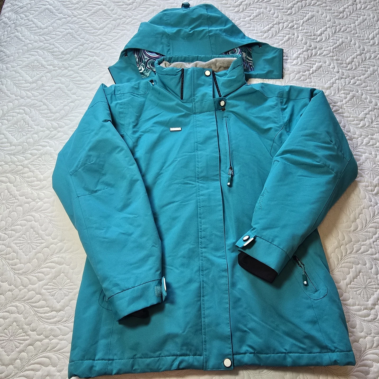 Venture Liquid 5000mm Snowboarding Jacket Snow Ski Parka Coat Teal sz Medium
Opens in a new window o