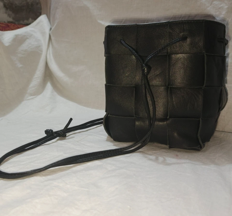 Bottega Veneta shoulder bag small cassette woven leather bag black - Image 4 of 4