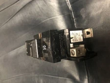 Pushmatic  30 Amp double pole Bulldog   bt