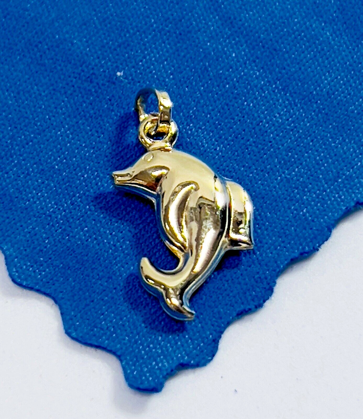 Small 10K Karat Solid Yellow Gold Designer DOLPHI… - image 3