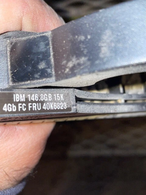 IBM 40K6820 40K6823 40K6857 1P40K6820 146.8Gb 15K 4Gb/s Fibre Channel 3.5in HDD - Image 2 of 2