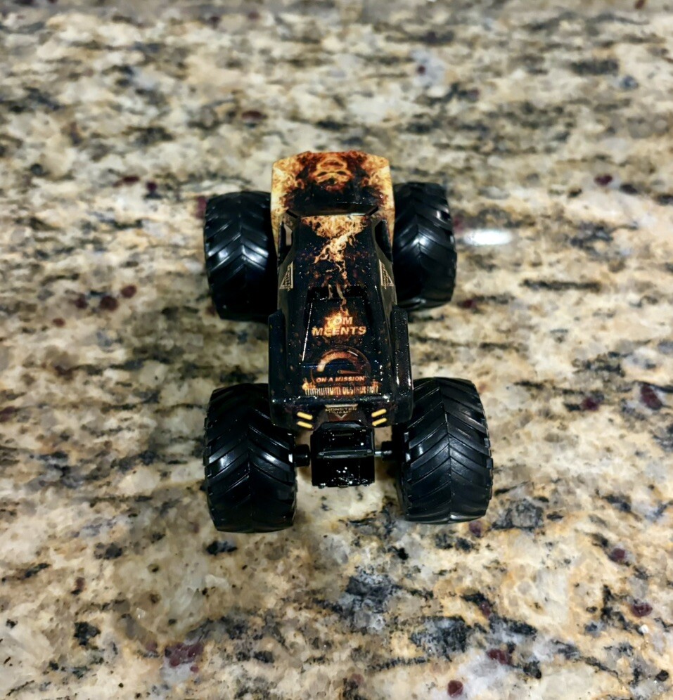 MSX　D-DAY Amazon.com: Monster Jam 2023 Spin Master 1:64 Diecast Truck