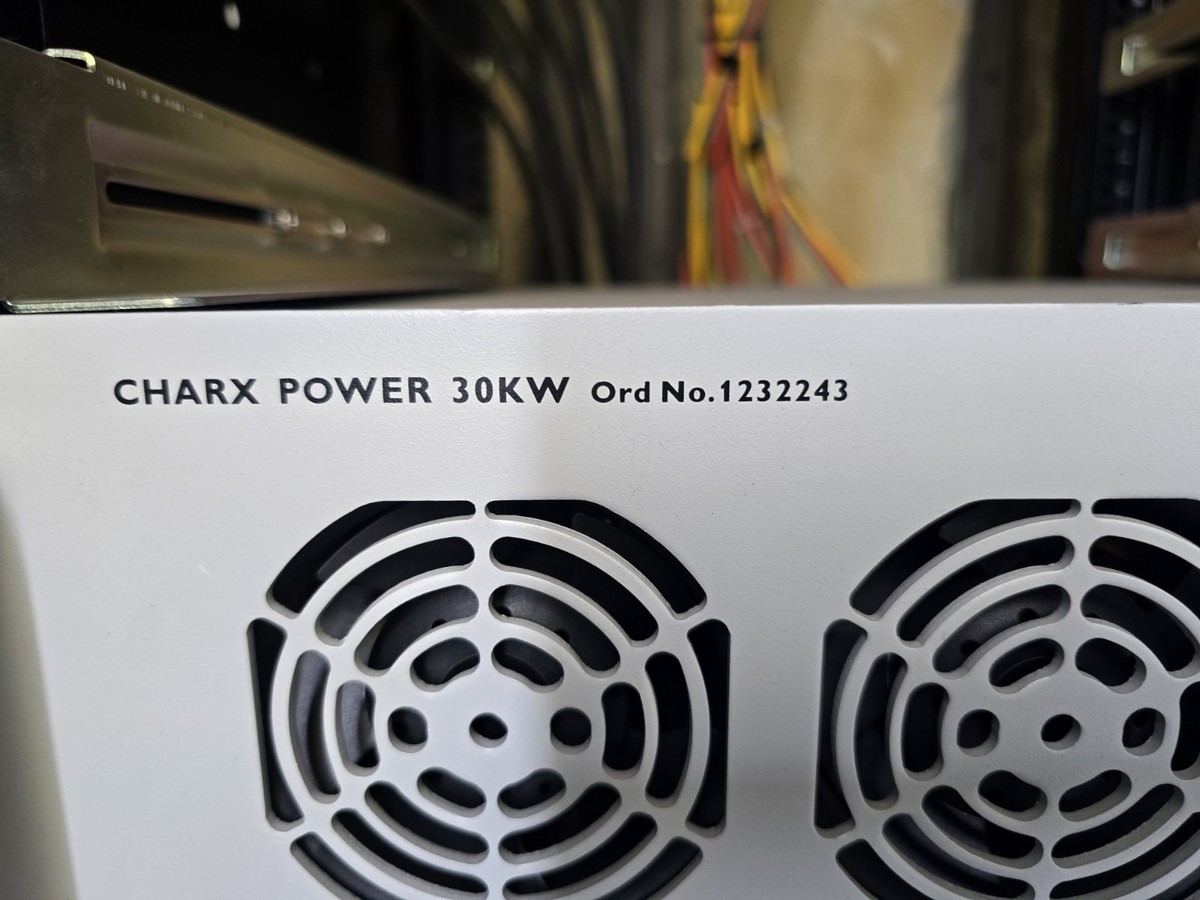 Phoenix Contact 1232243- CHARX PS-M2/3AC/1000DC/30KW - DC power