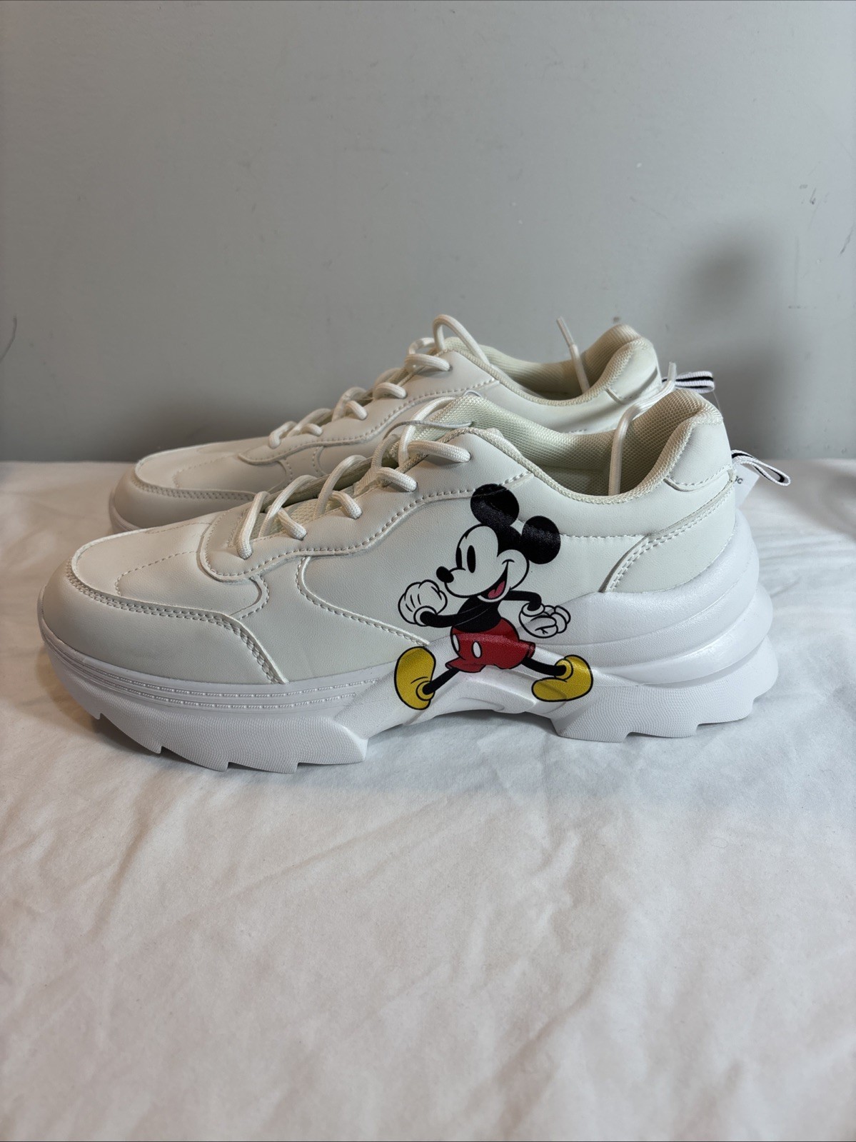 Disney Mickie And Minnie New With Tags Sneakers Sz10. 8/20 image 6