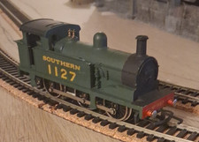 Wrenn SR Southern Green Class R1 0-6-0 Steam Tank Locomotive - No.1127 - W2207