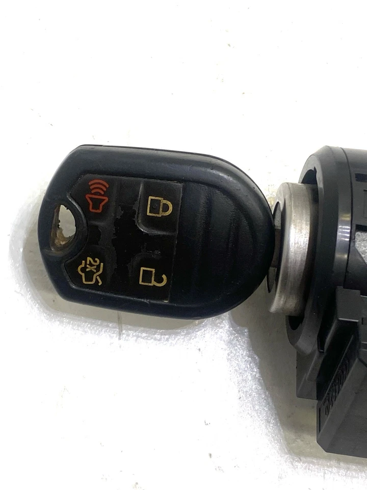 2010 11 12 13 Ford Ignition Switch With Key Mustang OEM AA83 3F880 A - Image 2 of 4