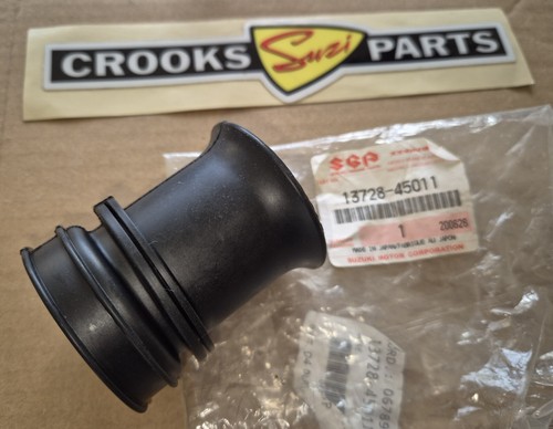 NOS 13728-45011 GS750 / GS850 1977 to 1979 Genuine Suzuki Air Intake Rubber Hose - Picture 5 of 10