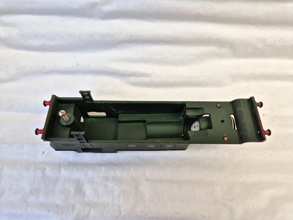 OO GAUGE GRAHAM FARISH OO GWR 2-6-2 PRAIRIE TANK NO.8103 LOCOMOTIVE METAL SHELL - Image 4 of 4