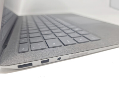 Microsoft Surface Laptop 2 13.5 inch 128GB Intel Core i5 8th Gen