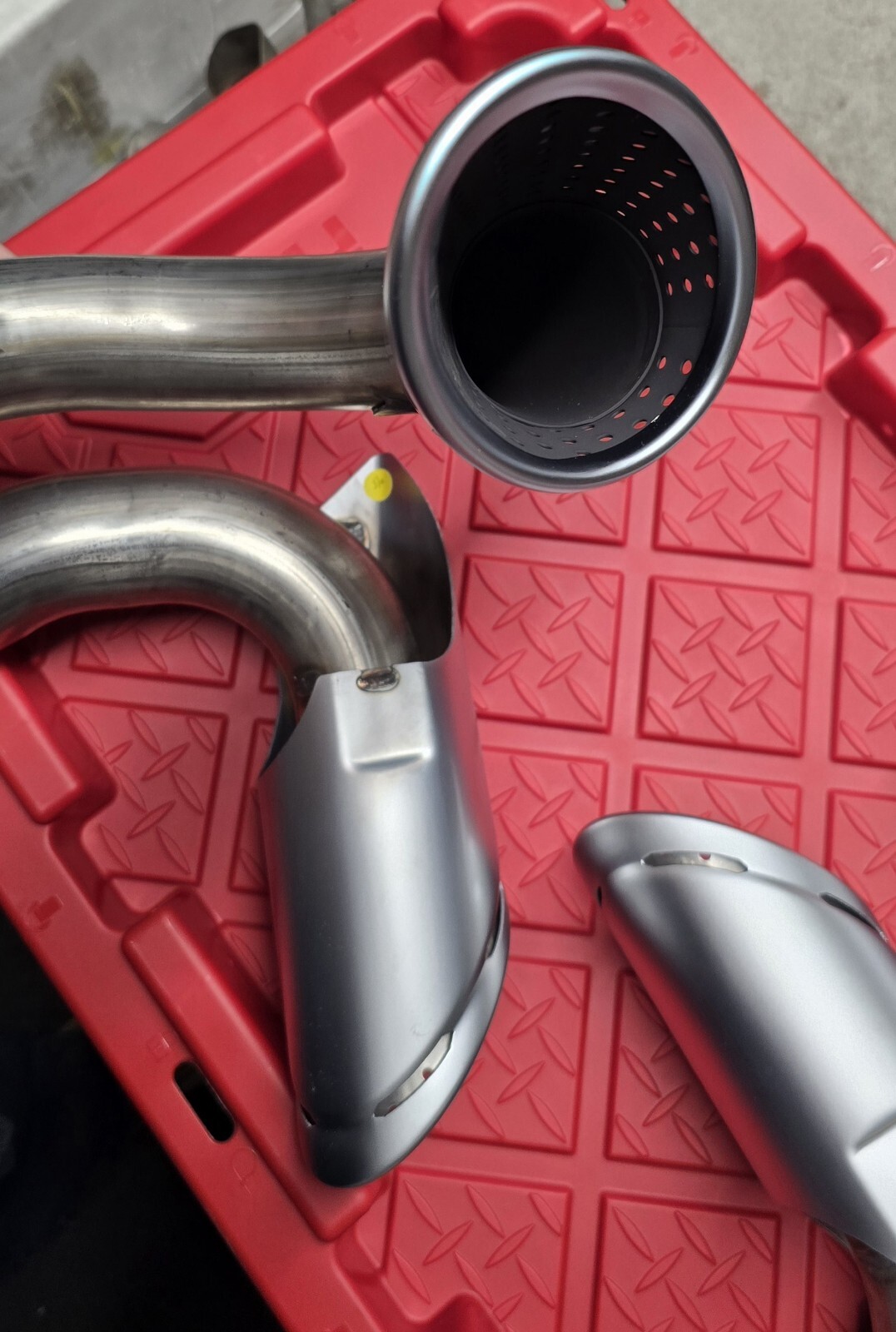 LAMBORGHINI URUS EXHAUST TIPS SILVER OEM TAILPIPE SATIN