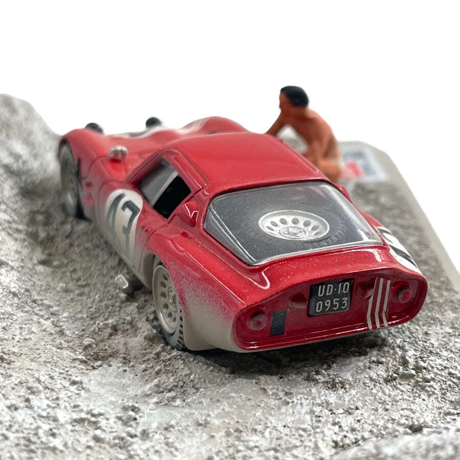 Modellino Auto Diorama Best Model 1/43 Alfa Romeo TZ2 LM 1965 #43 Zeccoli - R... - Immagine 3 di 4