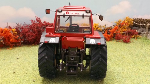 REPLICAGRI 1:32 SCALE FIAT 110-90 DT TRACTOR - Picture 5 of 7