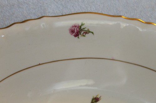 Vintage Syracuse China Victoria Federal Shape Serving Bowl Scalloped Gold Trim - Picture 4 of 7