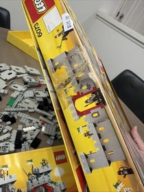 Vintage LEGO Set 6073 Knight's Castle 1984 Incomplete With Box Pls Read