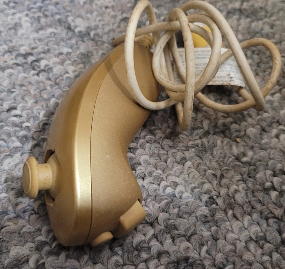 RARE Club Nintendo Wii Golden Nunchuk Nunchuck Japan Gold Control - Image 2 of 2