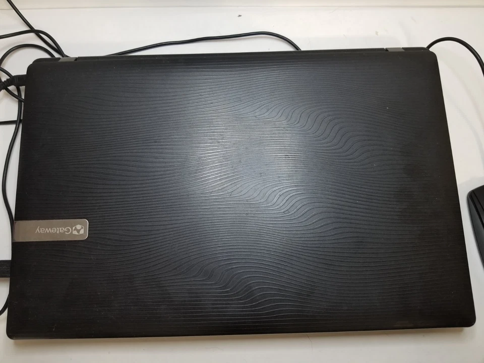 Portátil Gateway NV55C NV55C03U Intel Pentium P6100 2,0 GHz 4 GB de RAM genuino Win 7 Foto 4 de 4