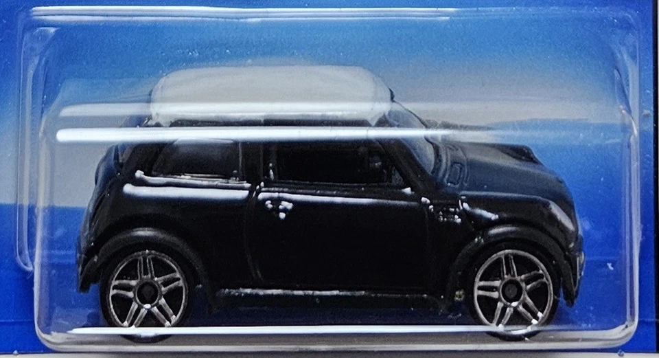 Hot Wheels 2005/140 - 2005 Hot Wheels Mainline - '01 Mini Cooper /K29 - Bild 2 von 2